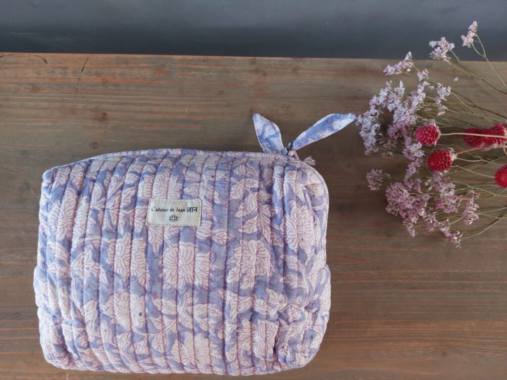 TROUSSE DE TOILETTE Lilas
