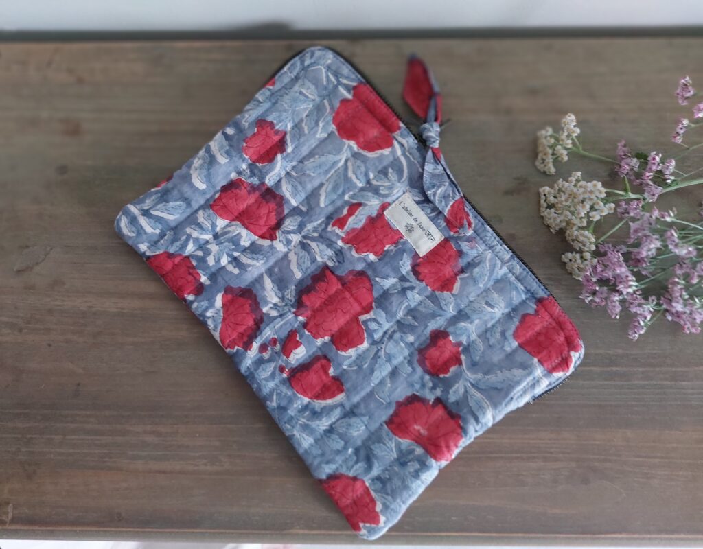 POCHETTE TABLETTE Argile