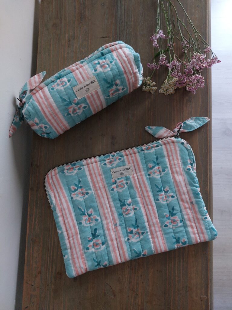 POCHETTE TABLETTE Rayure Pastel