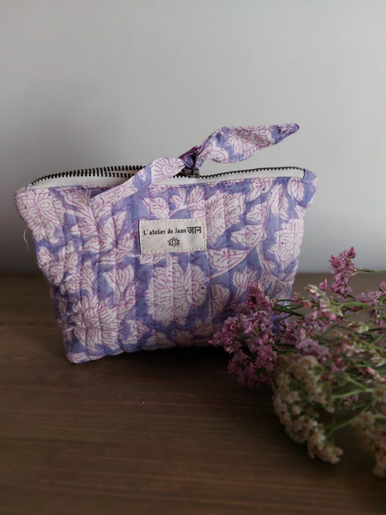 TROUSSE MAKE UP Lilas