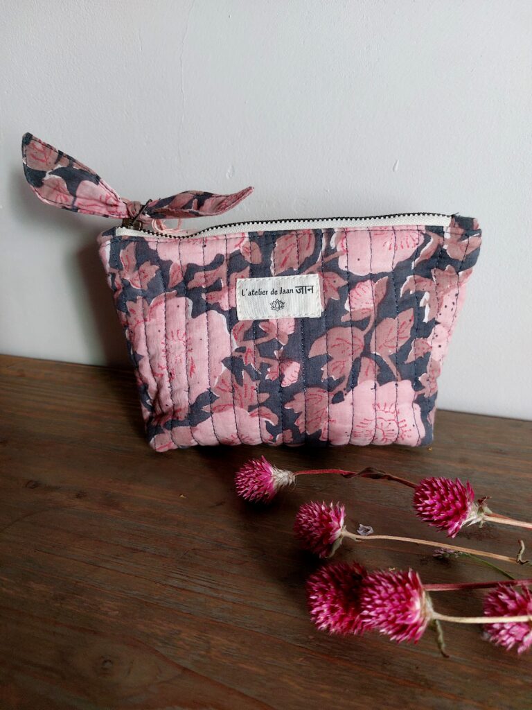 TROUSSE MAKE UP Encre