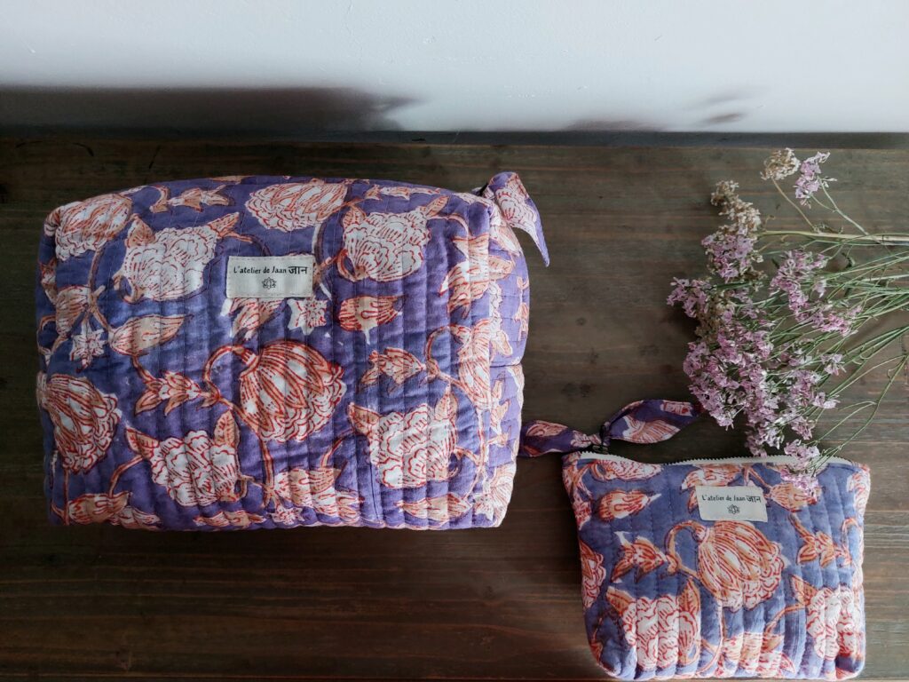 TROUSSE DE TOILETTE Violet